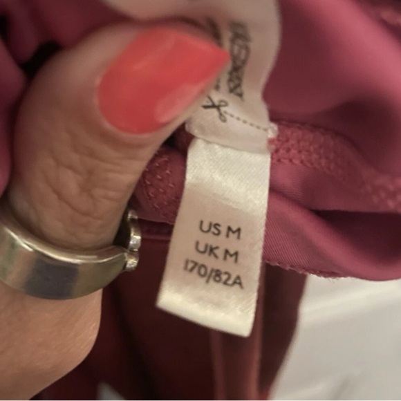 EUC Free People Movement Leggings M Pink Tie Dye FP New $78 Retail - Picture 2 of 5